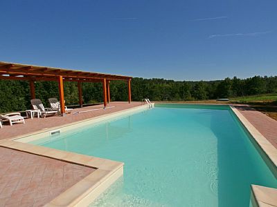 Bed and breakfast 3 camere, con piscina