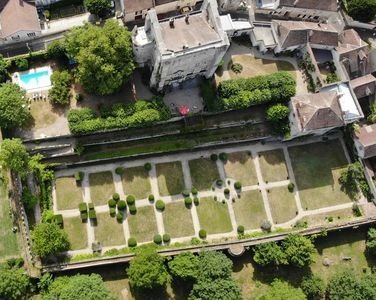 Castillo 6 habitaciones, con piscina
