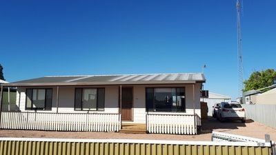 House 3 bedrooms, with garden