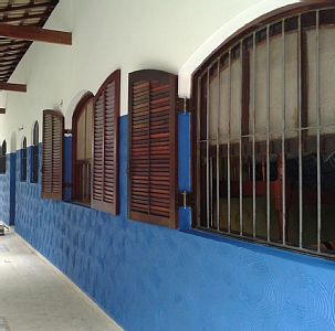 Casa 2 quartos, com jardim