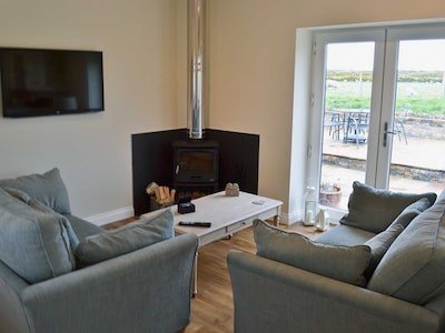 House 2 bedrooms, with garden