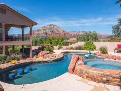 House 5 bedrooms, with jacuzzi