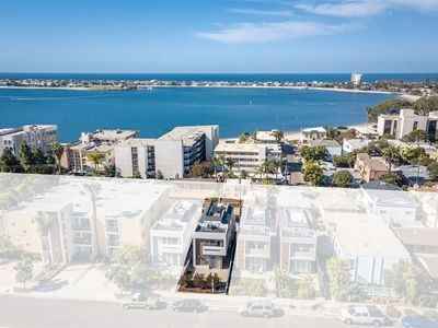 House 4 bedrooms, with jacuzzi