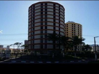 Apartamento 2 quartos, com piscina