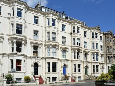 House 2 bedrooms, with garden