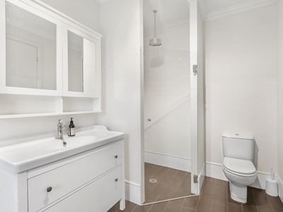 House 4 bedrooms, with pool