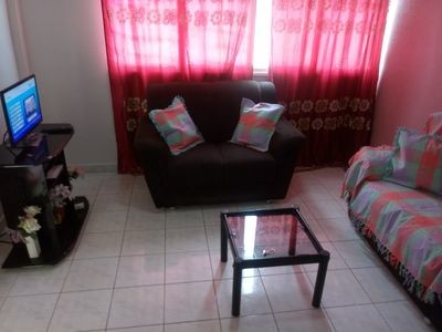 Apartamento 2 quartos, com ar condicionado