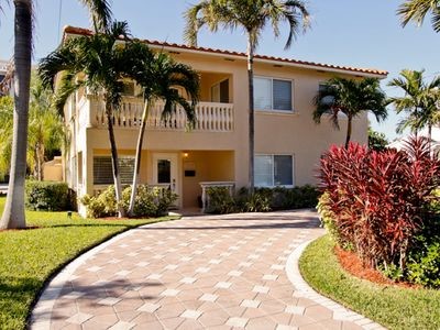 House 4 bedrooms, with jacuzzi