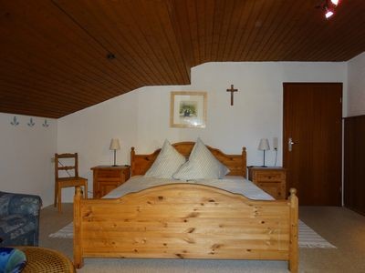 Wohnung 2 Schlafzimmer, mit Garten