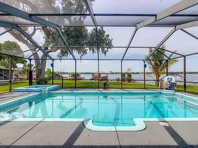 House 4 bedrooms, with jacuzzi