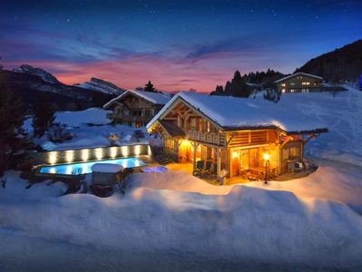 Chalet traditionnel, 5 chambres, avec piscine