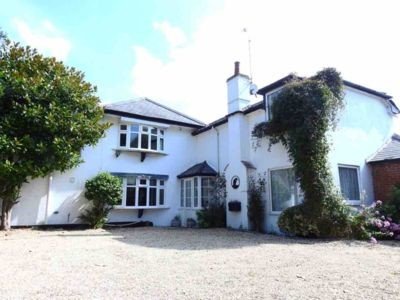 House 6 bedrooms, with jacuzzi