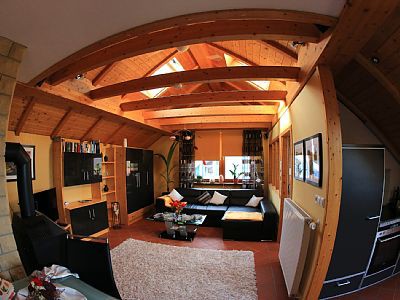 Wohnung 2 Schlafzimmer, mit Garten