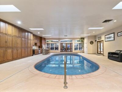 House 4 bedrooms, with jacuzzi