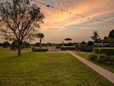 House 5 bedrooms, with jacuzzi