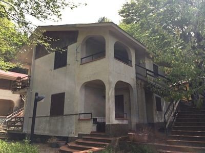 Casa 3 camere, con parcheggio