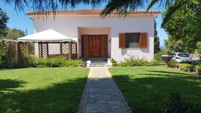 Casa 3 camere, con giardino