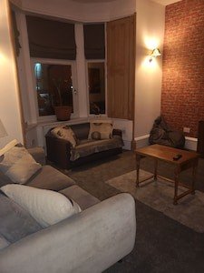 Wohnung 1 Schlafzimmer, mit Fitnessstudio