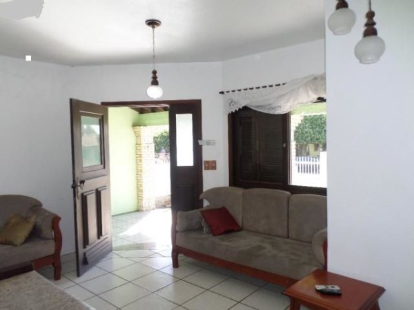 Casa 3 quartos, com jardim