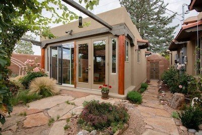 Bed and breakfast 1 bedroom, with garden