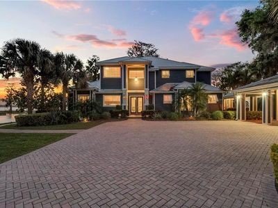 House 4 bedrooms, with jacuzzi