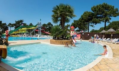 Mobil home 3 chambres, avec piscine
