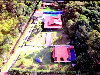 Casa 4 quartos, com piscina