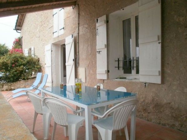 Maison en pierre 2 chambres, avec jacuzzi