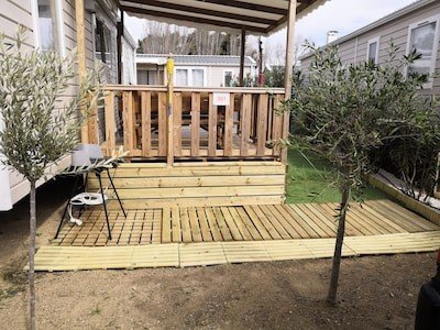 Mobil home cozy, 3 chambres, avec piscine