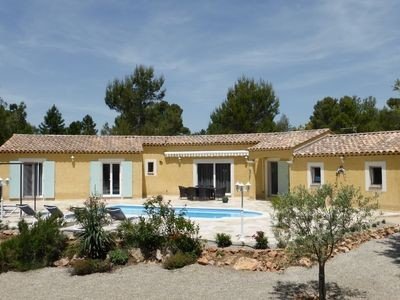 Villa moderne 4 chambres, avec piscine