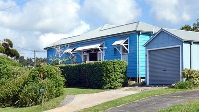 House 3 bedrooms, with garden