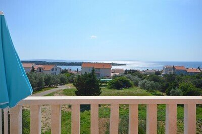 Appartamento 1 camera, con giardino