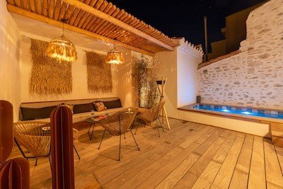 Bed and breakfast design, 6 chambres, avec piscine