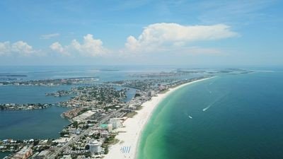 Bed and breakfast 1 bedroom, with pool