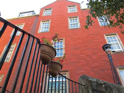 Apartment 3 bedrooms, with fireplace