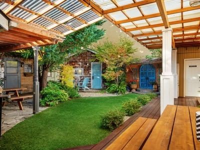 House 4 bedrooms, with garden