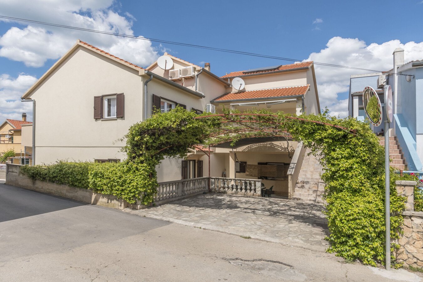 Wohnung 1 Schlafzimmer, mit Klimaanlage