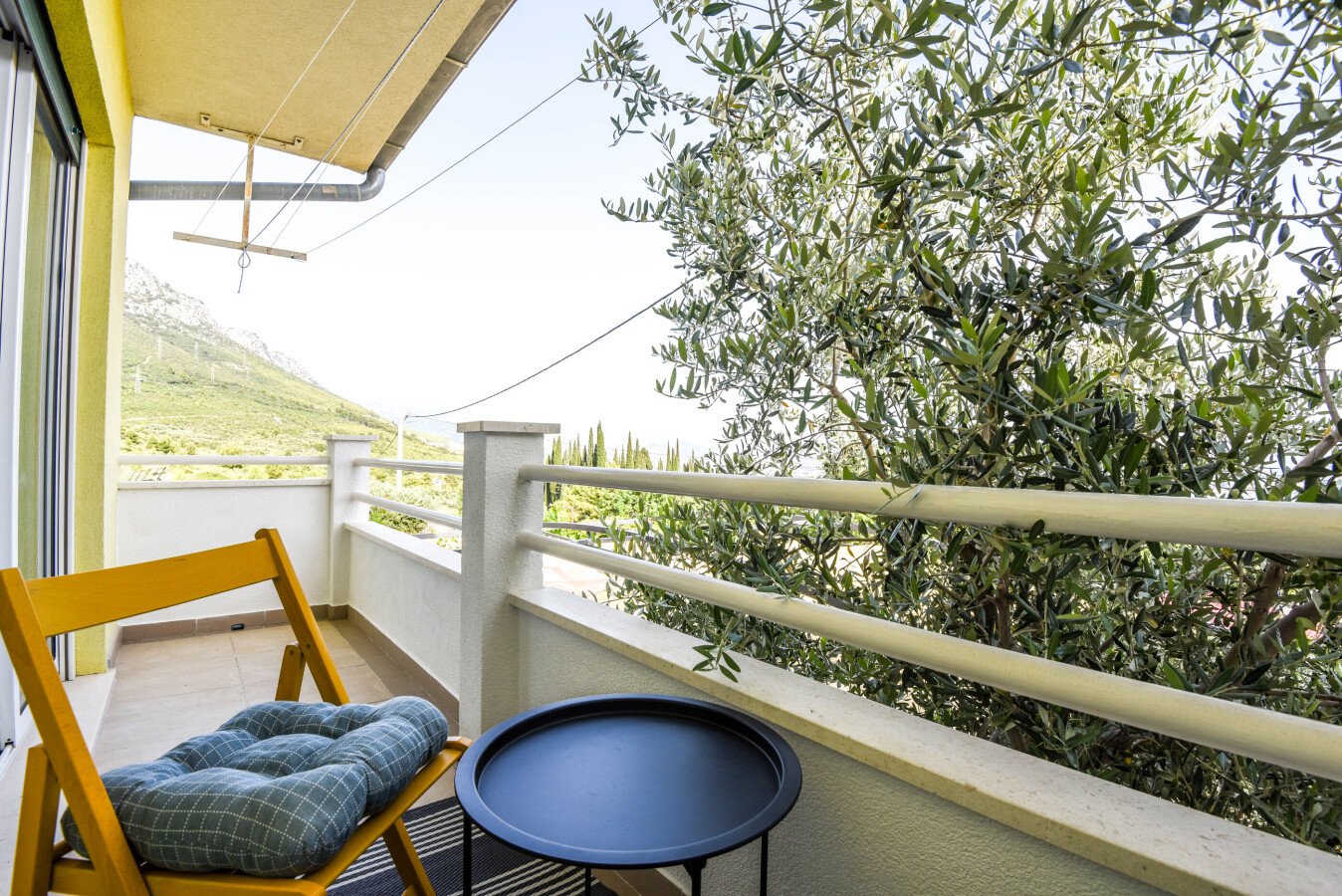 Apartment 3 bedrooms, with sea view