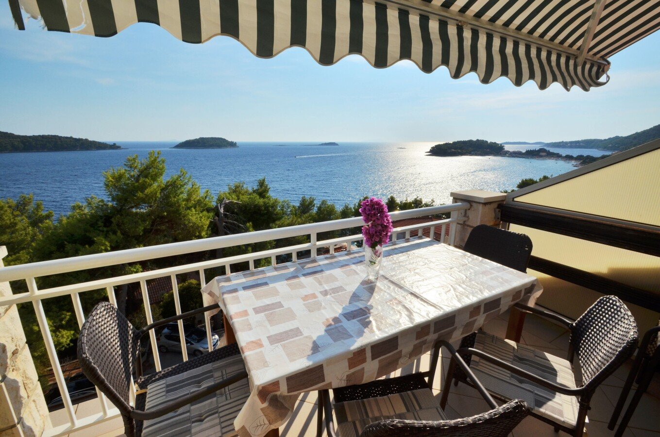 Apartment 2 bedrooms, with sea view