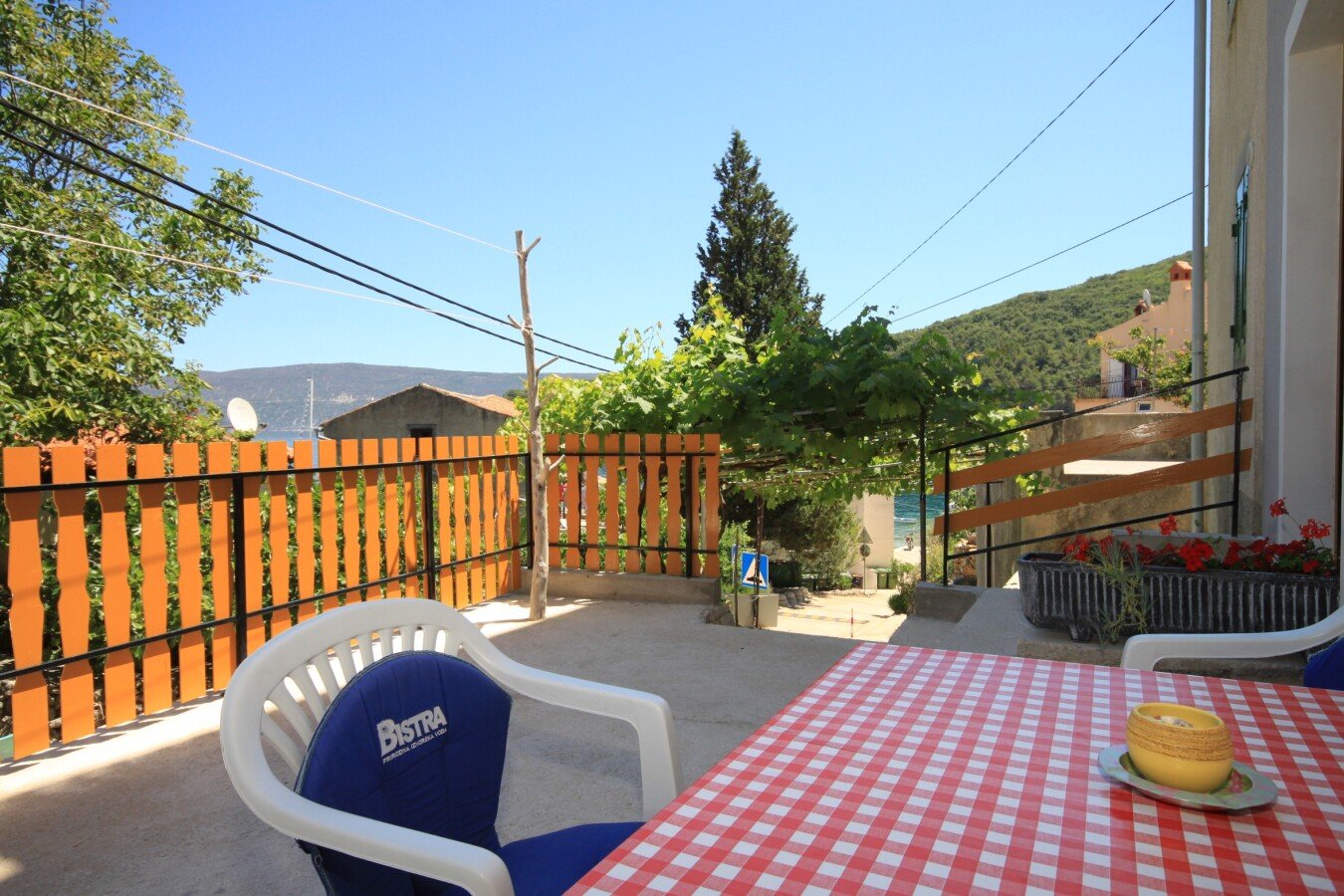 Appartamento 1 camera, con vista mare