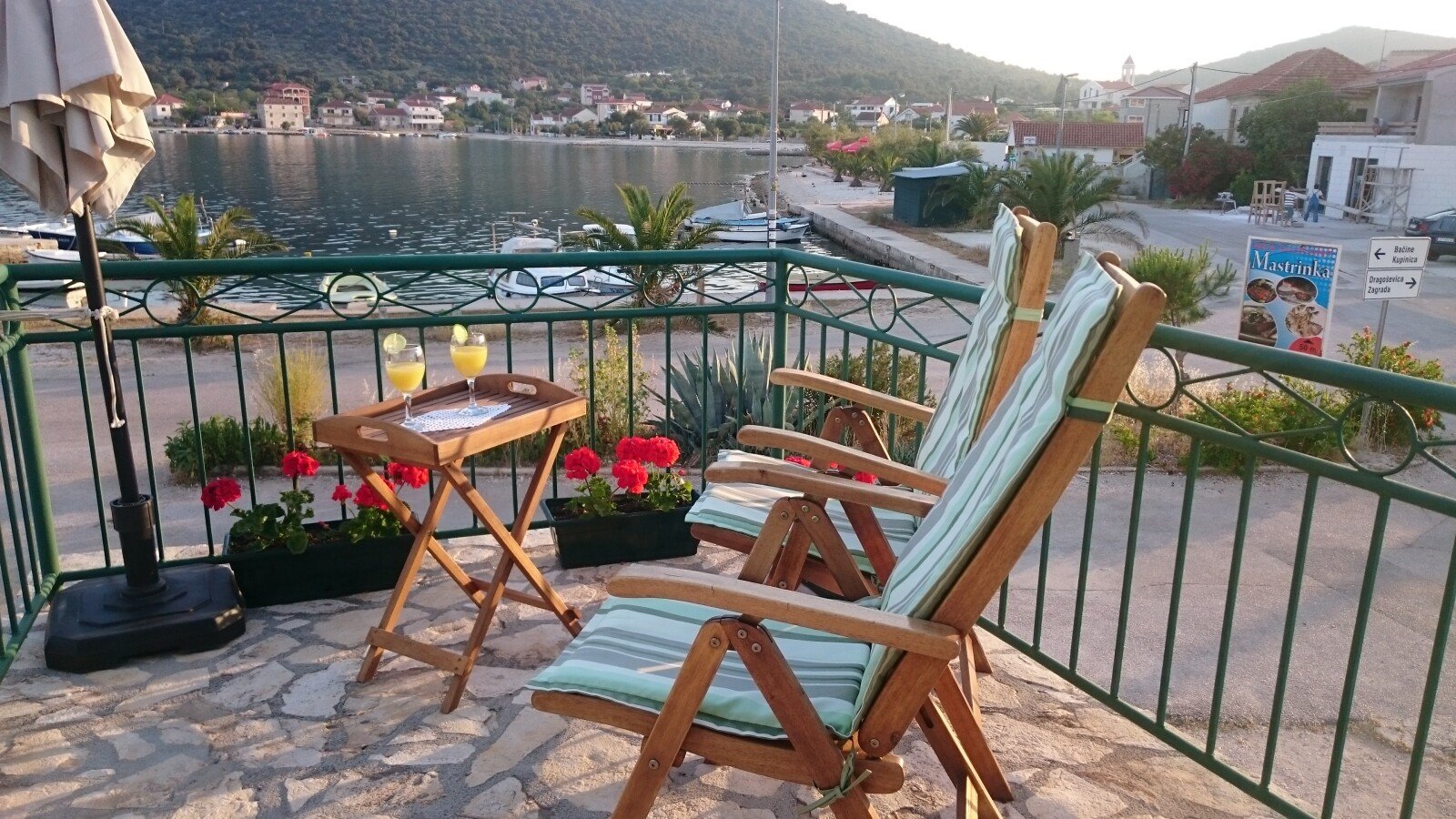 https://s3.eu-central-1.amazonaws.com/likibu-images/adriatic/81a/81adc7a2d38153cbc46c5248acabf6be7e0ebcae/medium_001.jpg