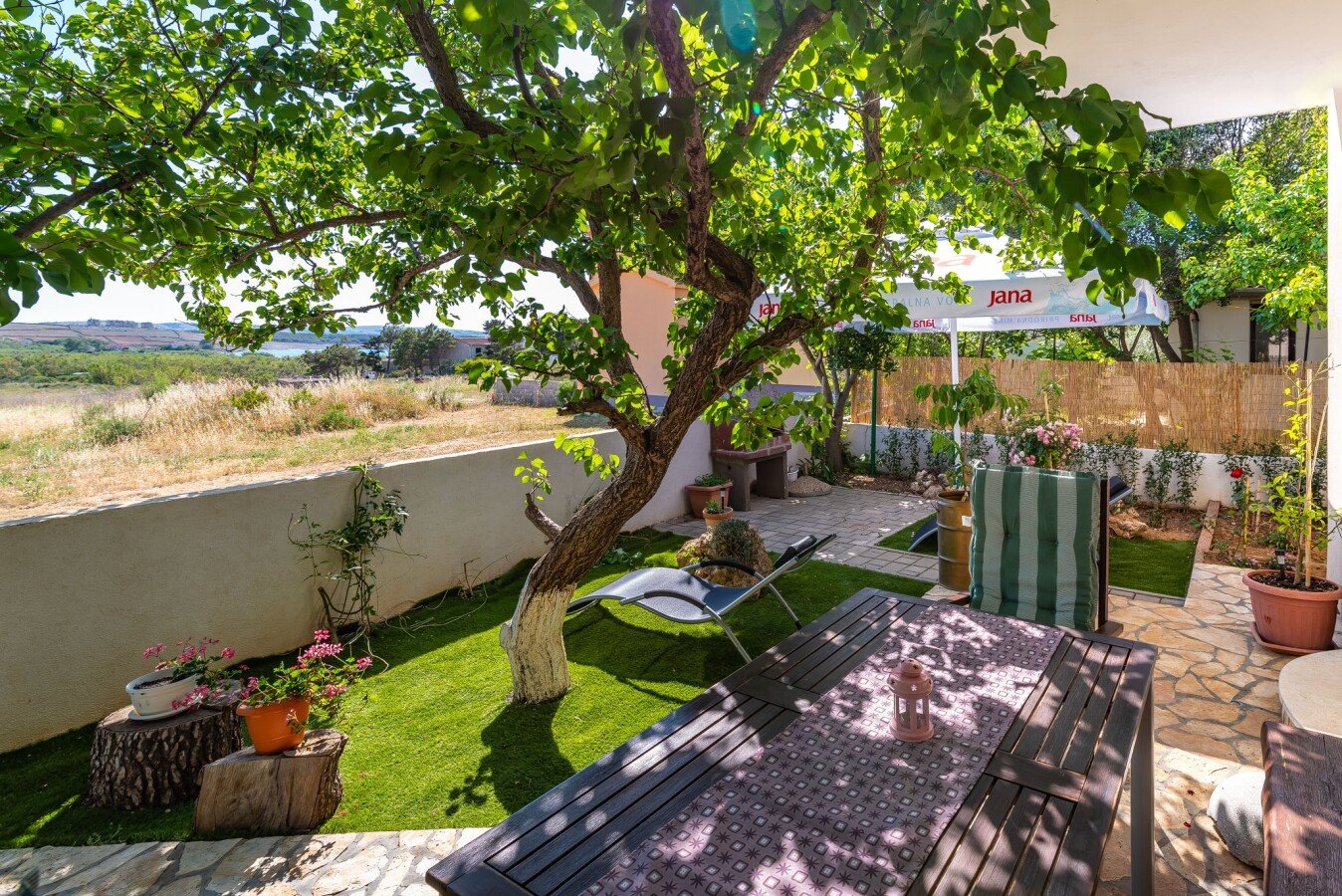 Wohnung 1 Schlafzimmer, mit Klimaanlage