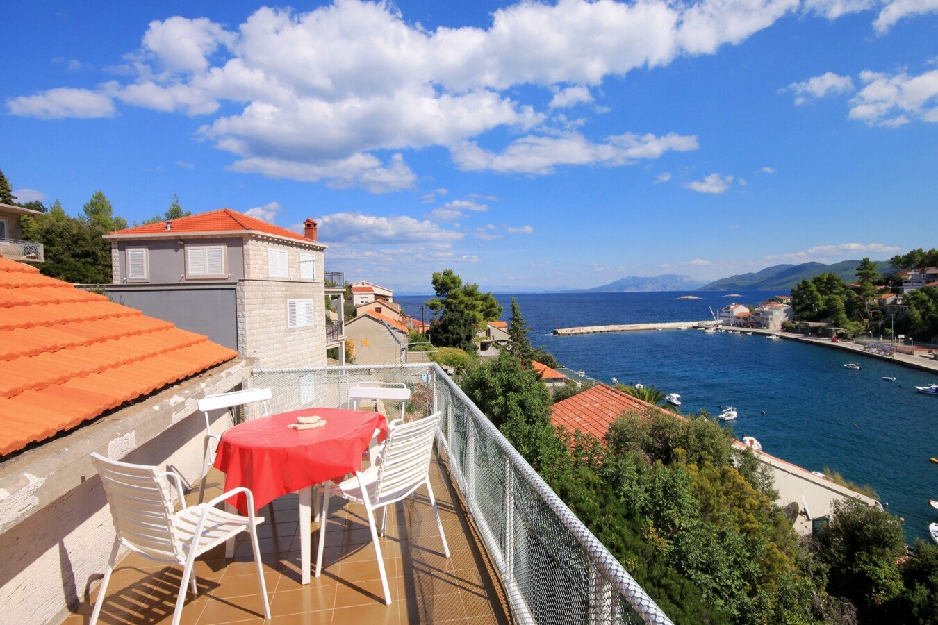 Apartment 2 bedrooms, with sea view