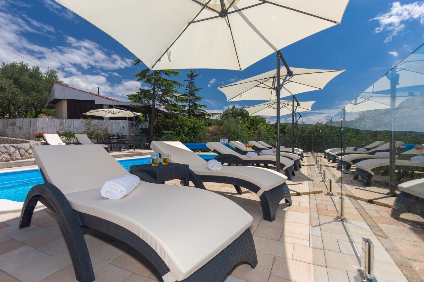 Appartamento 2 camere, con vista mare