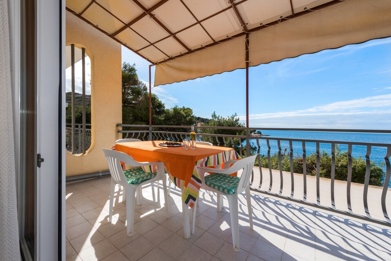 Appartamento 2 camere, con vista mare