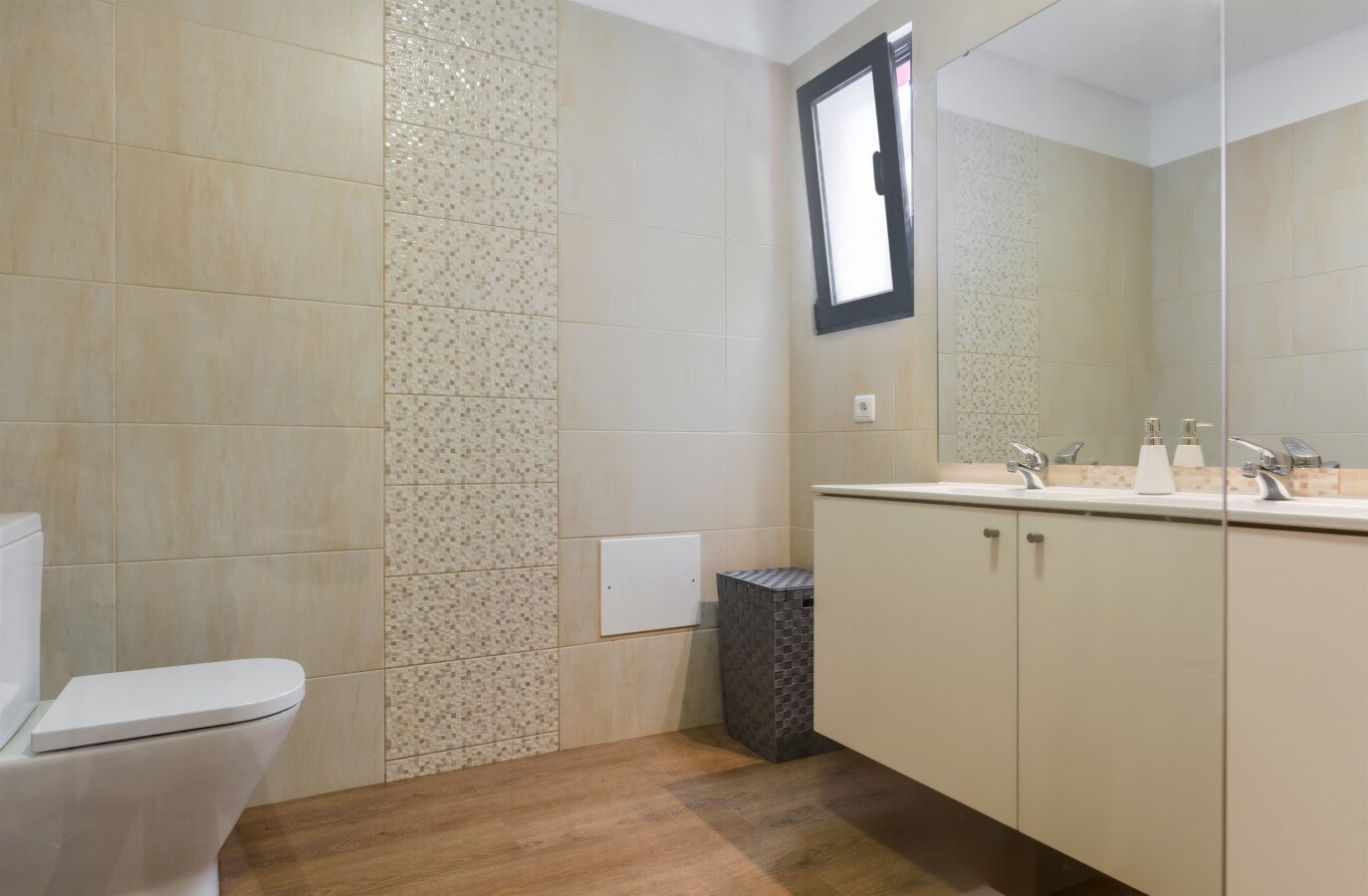 Wohnung 3 Schlafzimmer, mit Whirlpool