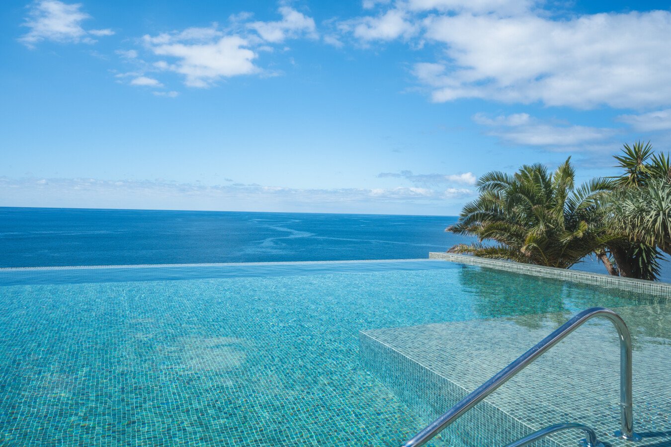 Appartement design, 2 chambres, avec vue sur mer