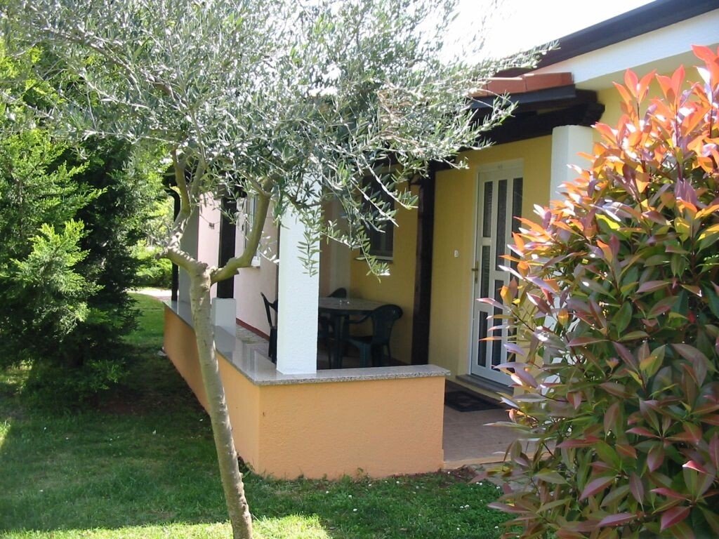 Casa 2 camere, con giardino