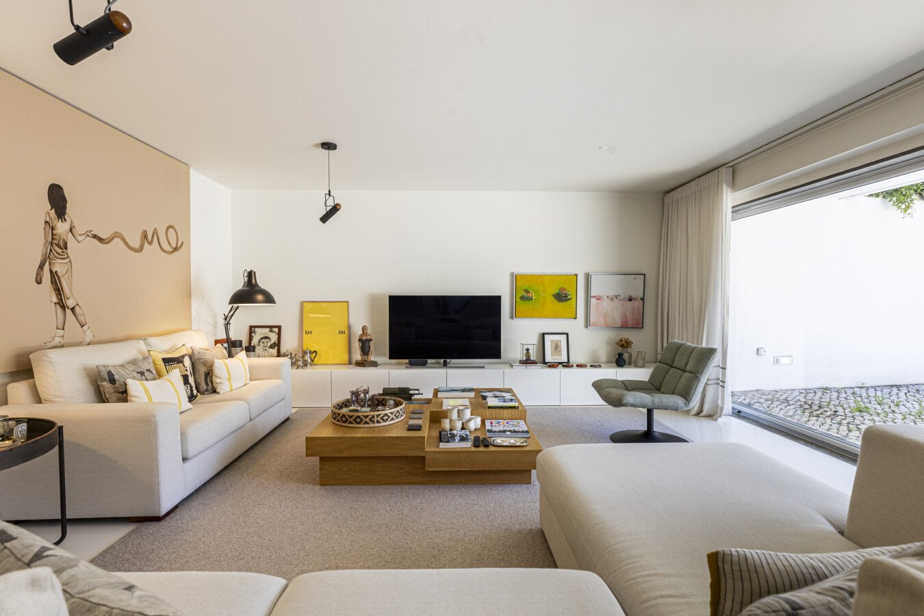 Casa 4 camere, con giardino