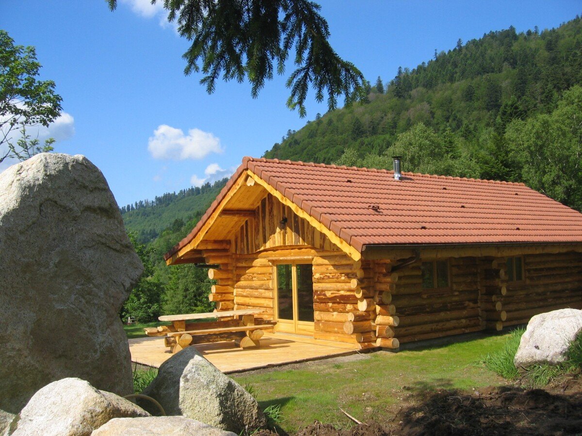 Chalet tout confort, 2 chambres, avec jardin